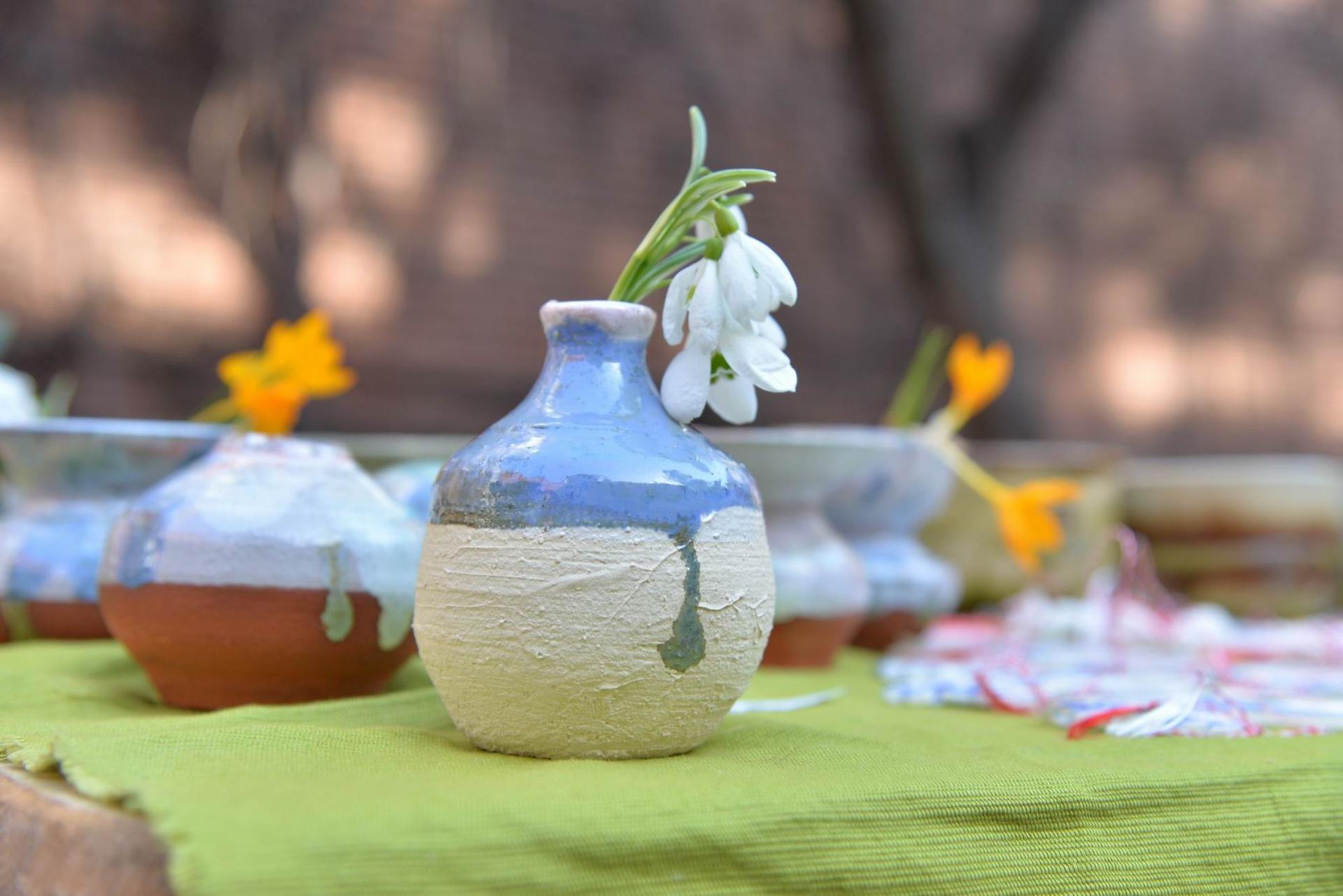 Am regăsi și standul ceramistului Marius Stanciu la Târgul Mărțișorului la Muzeul Țăranului Român. Foto Lucian Muntean