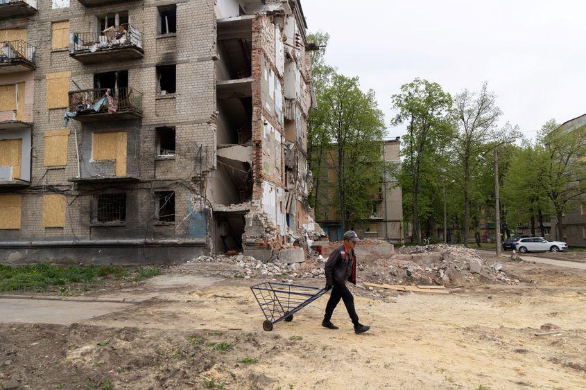 Imagine cu distrugerile din Harkov. foto: @Liashenko Yakiv / veridica.ro