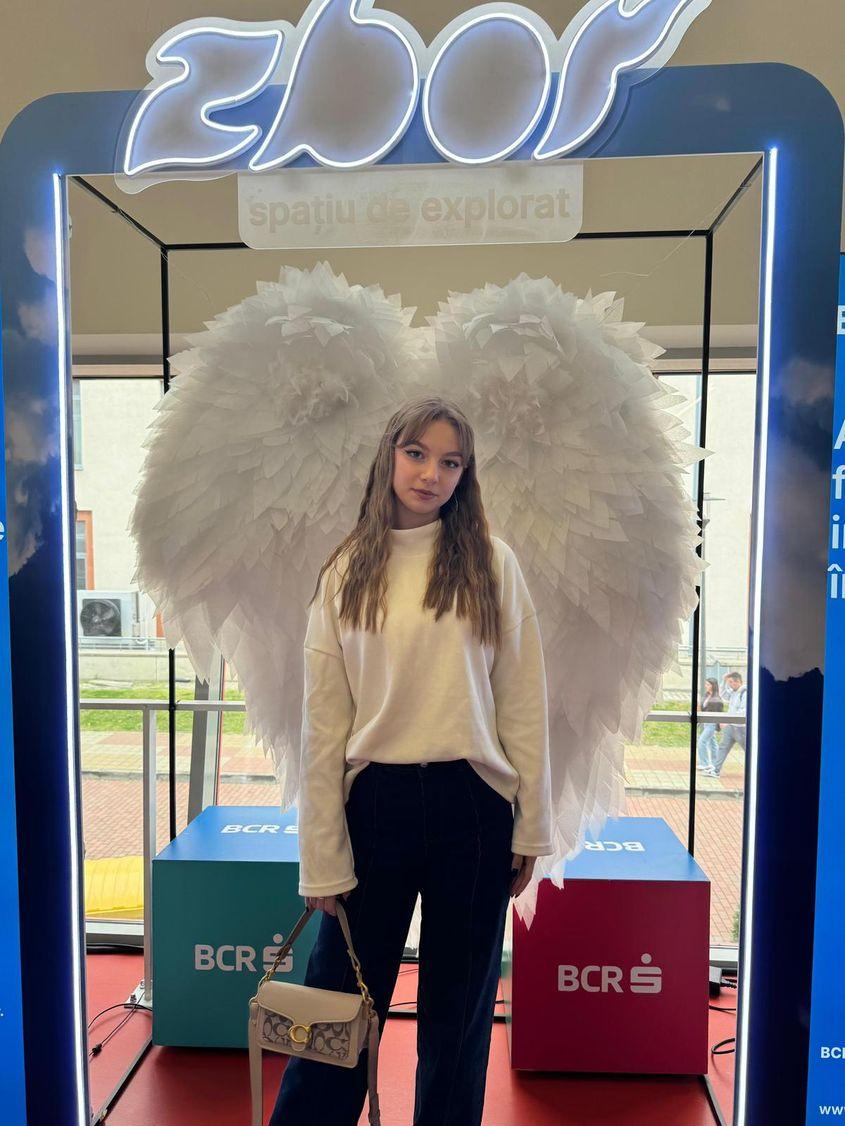 Diana Coman, voluntară Zbor