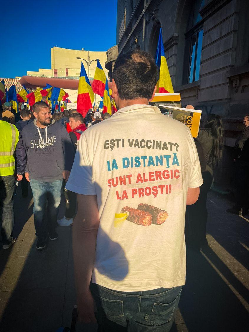 În România se amestecă în criza sanitară religia, convingerile personale și setea nesfârșită de conspirații. Foto: PressOne