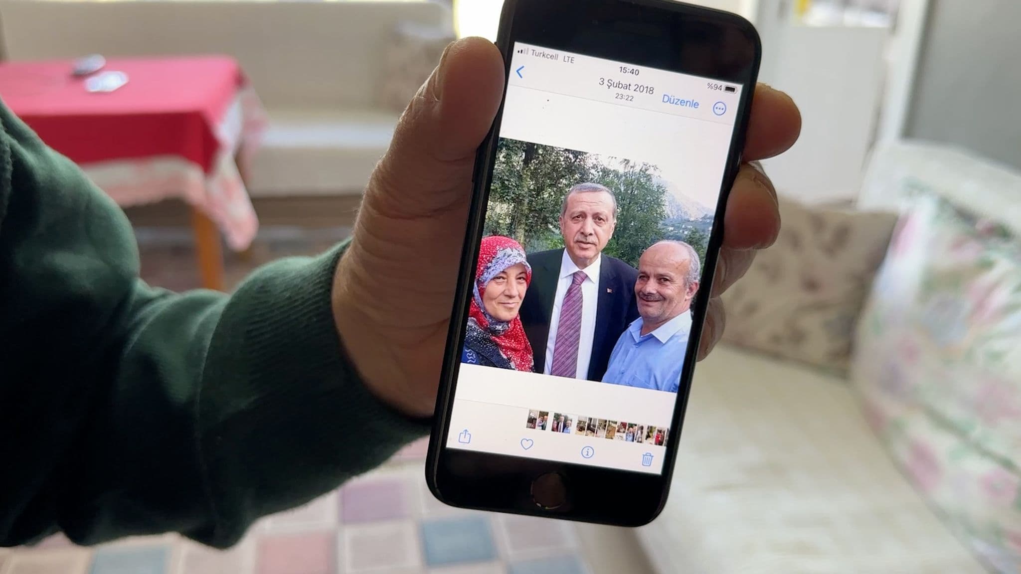 Ismet and Meryem Erdogan with the President. Photo: Carolina Drüten