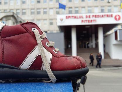 300. Luptătorii care lipsesc în linia întâi a sistemului medical