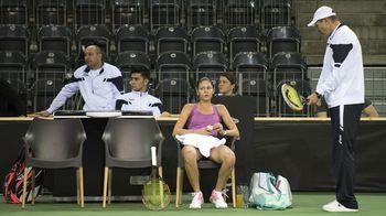 Andreea Mitu va fi, cel mai probabil, rezervă la meciurile de FED Cup.
Tragerea la sorți e vineri, când Halep și Niculescu vor afla ce adversare le vor reveni sâmbătă, dintre Pliskova și Kvitova.
Ziua de duminică va fi deschisă de celelalte două meciuri de simplu, după care, la nevoie, se va juca partida de dublu.