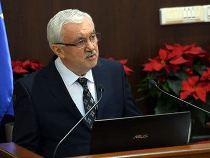 Umefistan nu vrea să iasă la pensie