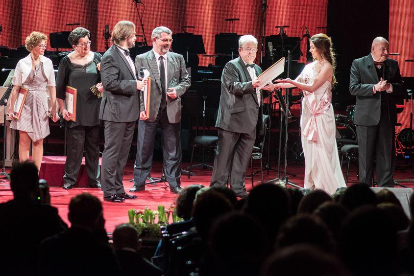 Matei Miko, premiat la evenimentul pe care-l organizează.