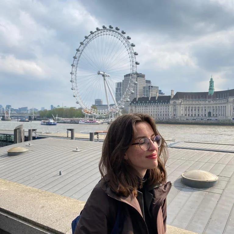 Antheea Cumpănă, 18 ani, elevă în clasa a XI-a la un liceu din Vaslui