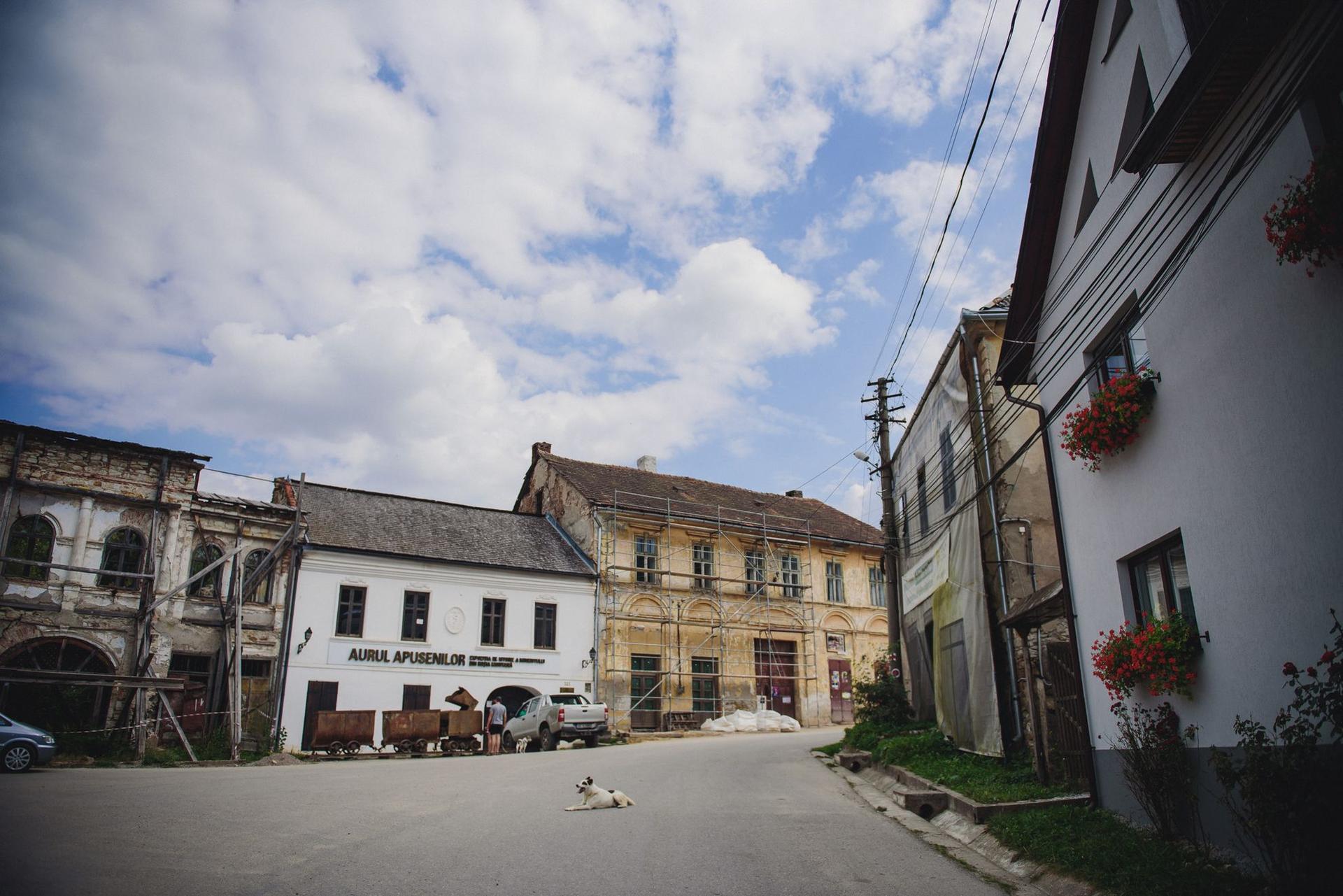 Roșia Montană. Centrul satului