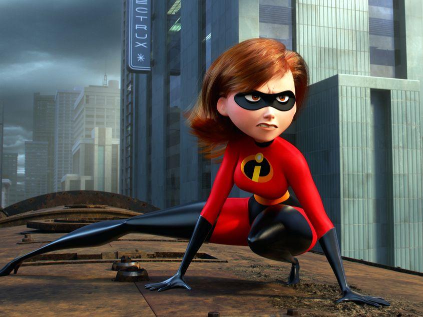 În "Incredibilii 2", centrul de greutate al acțiunii se mută pe Helen Parr (Fata Elastică).