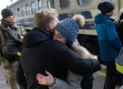 4 ani de război în Ucraina: Ce știm sigur - și aproape sigur - despre ajutorul militar pe care România l-a acordat Kievului până acum