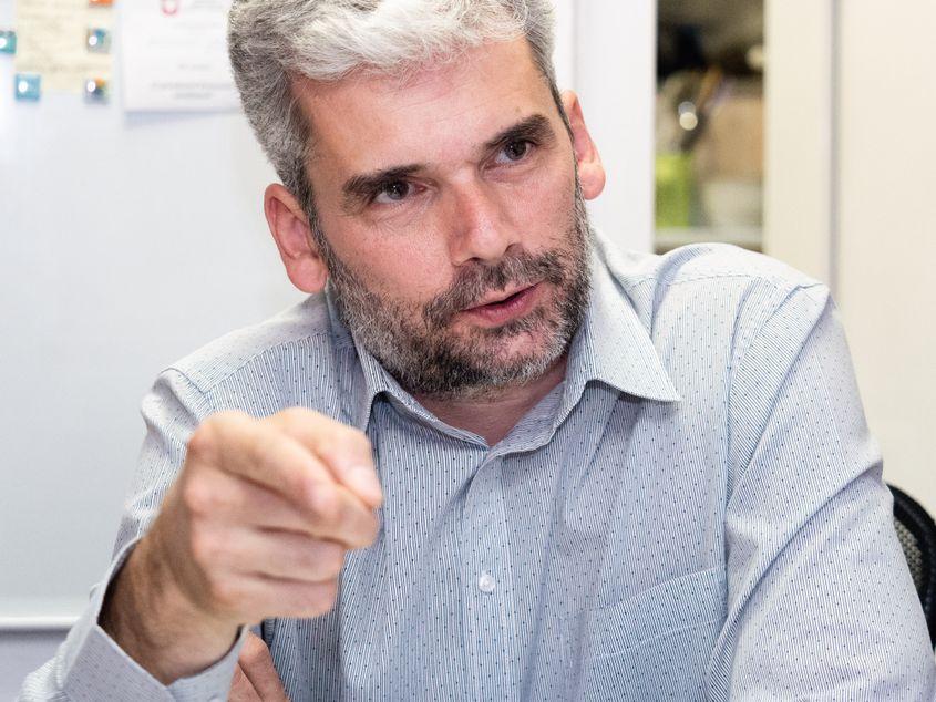 Medicul Hadrian Borcea a fost susţinut de toată echipa sa de la UPU Oradea. Fotografii: Raul Ștef