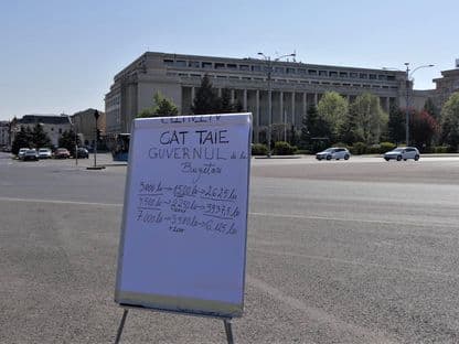 Miturile despre bugetari ne fură ochii. De ce tăierile anunțate de guvern nu rezolvă problemele salariaților din România