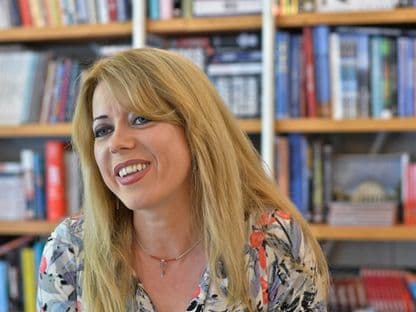 Ioana Nicolaie: „E dureros să intru în holul unui liceu de prestigiu și să văd zeci de portrete de bărbați, numai de bărbați”