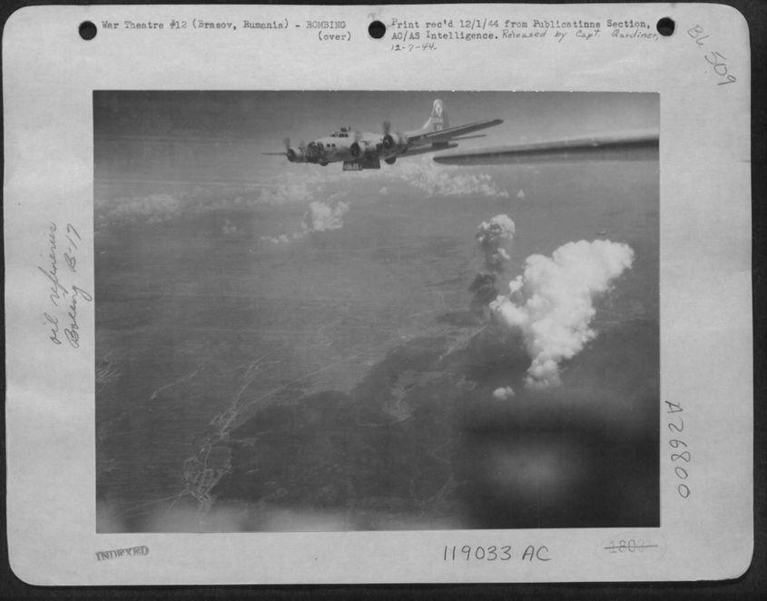 FOTO: Fold3, Arhivele Militare SUA.