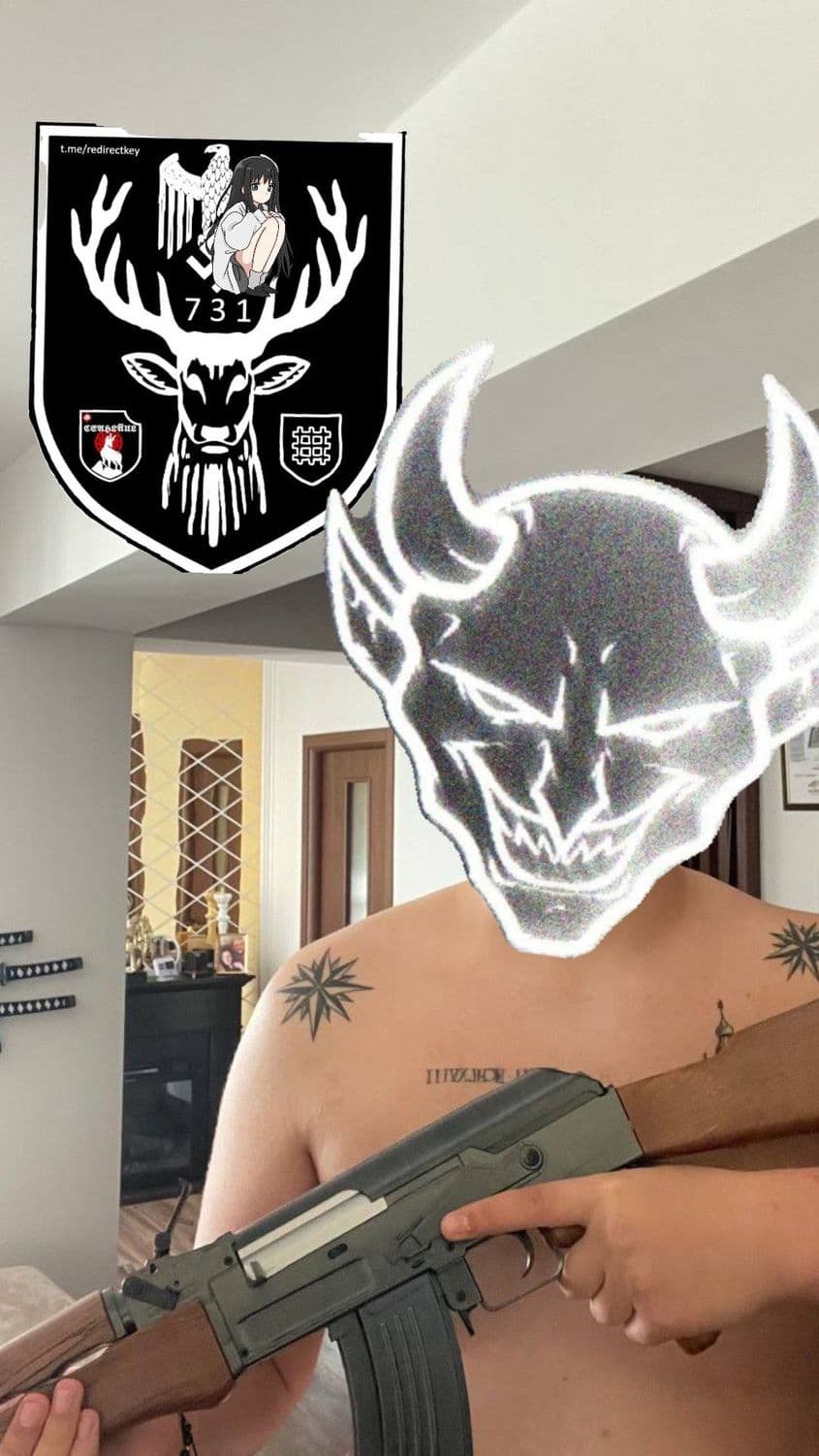 Membrii Unității 731 nu ezită să se pozeze cu arme de foc (nu știm dacă sunt reale sau nu) în mână. Fotografie via Telegram