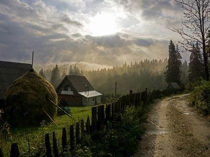 Acasă, în România