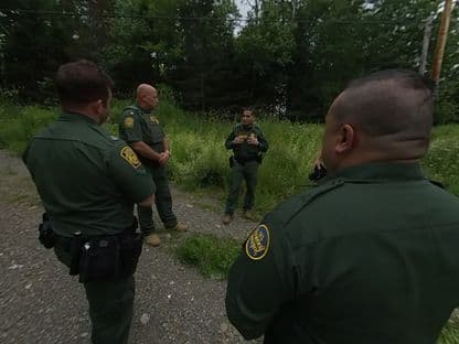 How a small American town has become a transit point for Romanians who want to illegally enter the USA from Canada