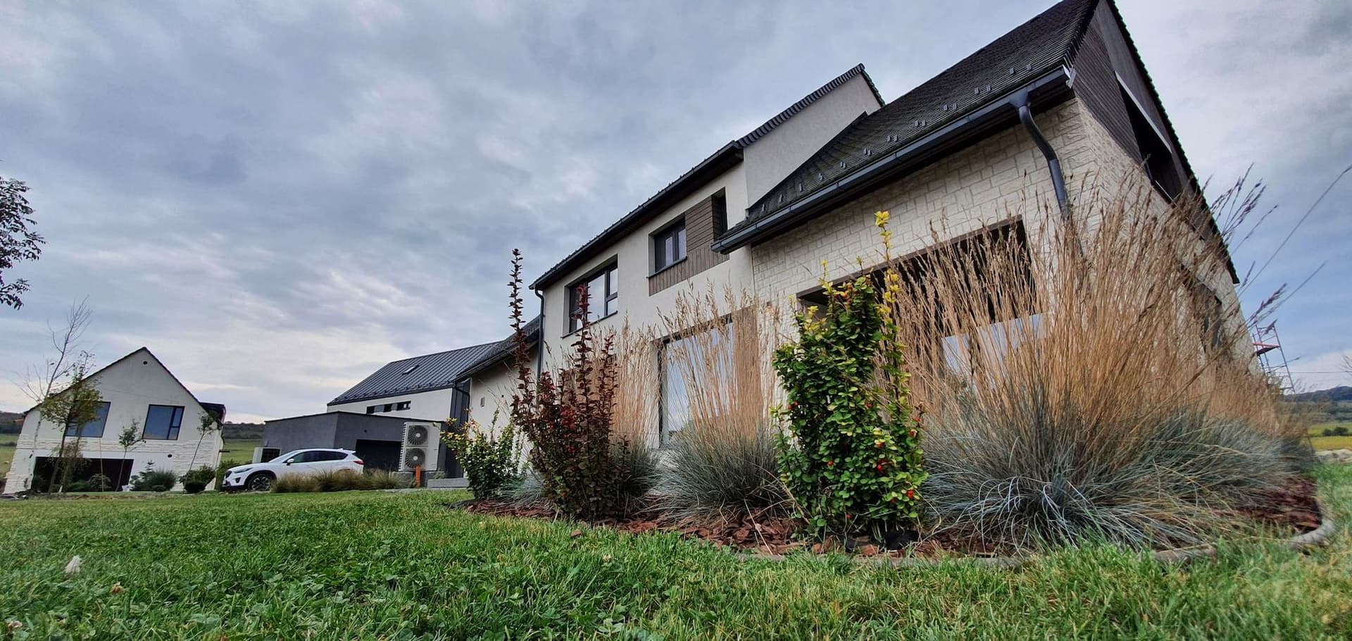 Casă de la Colina Nouă - crearea unei comunități este esențială pentru reușita proiectului