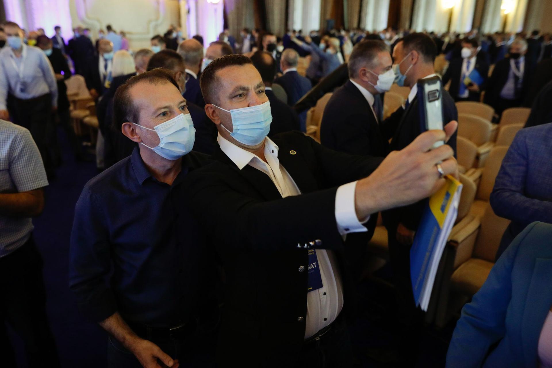 Florin Cîțu participă la Consiliul Național al PNL, la Palatul Parlamentului din București, sâmbătă 18 septembrie 2021. Inquam Photos / George Calin
