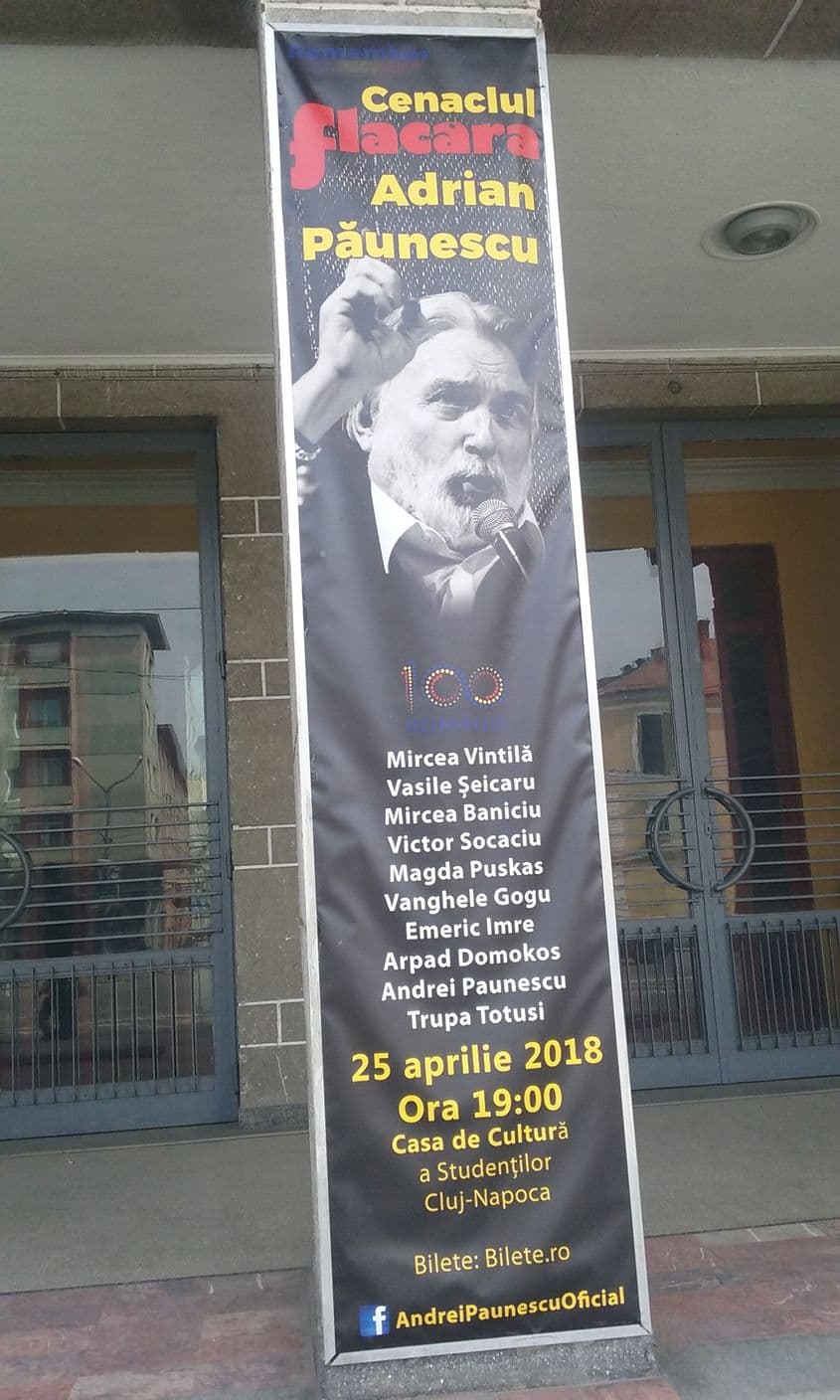 Spectacolul poartă logo-ul Centenarului.