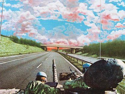 Coperta albumului "No Geography", al celor de la the Chemical Brothers.