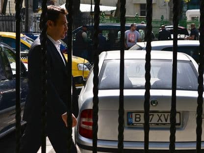 Primele de succes şi două afaceri de corupţie în a treia cea mai mare firmă de stat