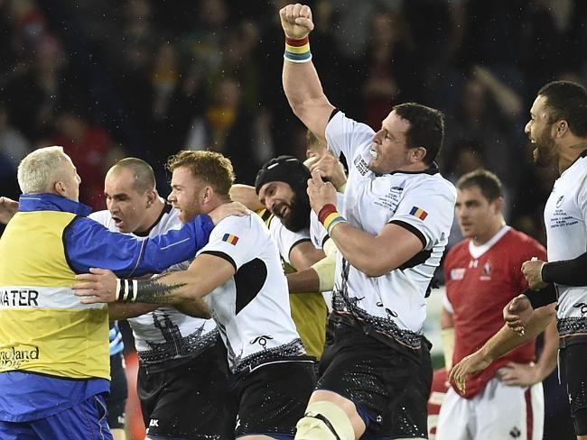 Van Heerden sărbătorește victoria cu pumnul strâns