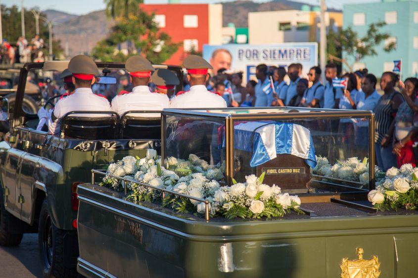 4 decembrie 2016. Cenușa lui Fidel Castro ajunge la cimitirul Santa Ifigenia din Santiago de Cuba. Foto: Cristian Mijea