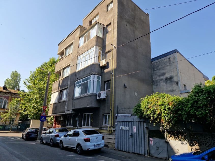 Bloc de pe strada Pictor Ion Andreescu, sector 2. Foto: Răzvan Filip