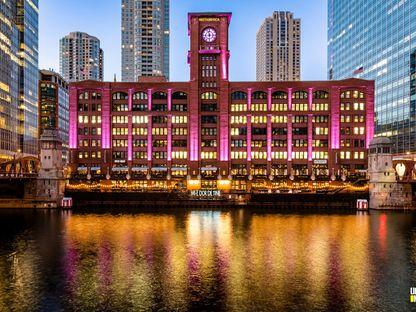 „Mi-e dor de tine” a ajuns la Chicago, la românii din America (P)