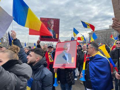 REPORTAJ. „Bună dimineața melc, bună dimineața Călin Georgescu”