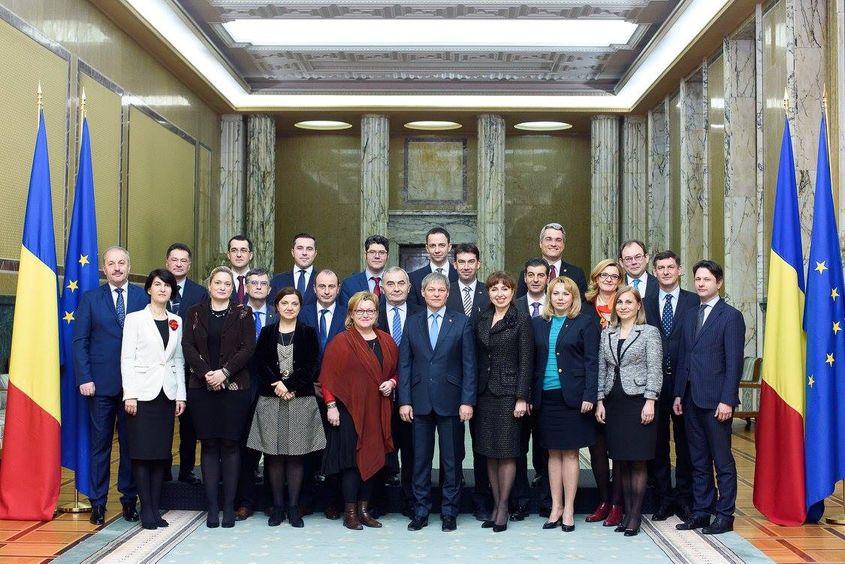 Guvernul Dacian Cioloș FOTO Pagina de Facebook a premierului Dacian Cioloș