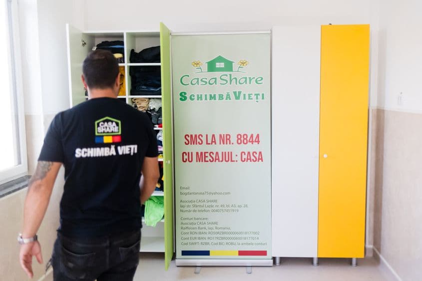 Casă Share strânge fonduri pentru construirea de case pentru familii rămase fără adăpost sau care locuiesc în condiții rele. Foto: ARC