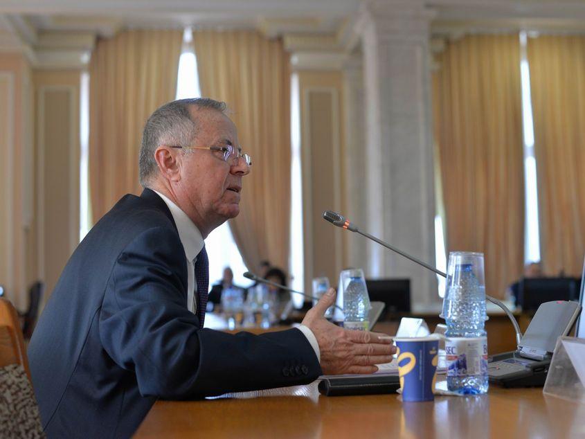 Ministrul Educaţiei, Pavel Năstase, girează retezarea atribuţiilor CNATDCU. Foto: Lucian Muntean