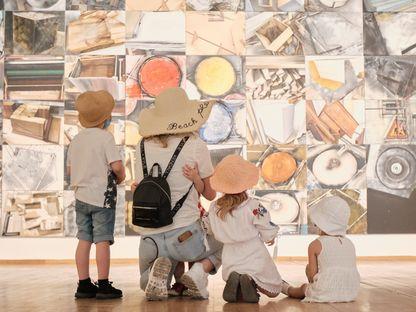 Călin Dan, director MNAC: „Avem două milioane de lei pentru artă contemporană românească, dar anunțul nostru nu se bucură de atenție”