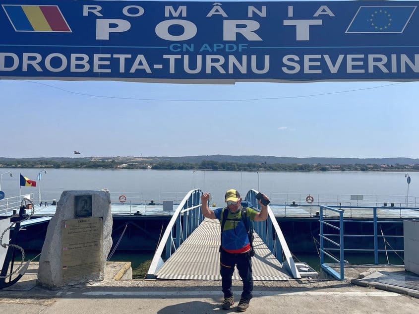 Victor Menaschesz, ajuns la destinație. Deși ar mai fi continuat măcar 100 de kilometri. Foto: Voicu Bojan