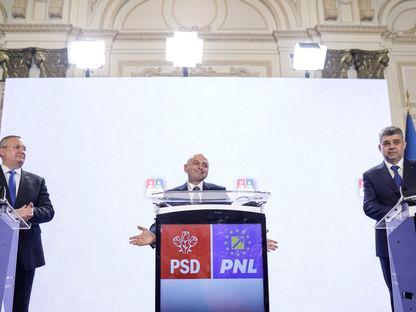 Lunga listă a medicilor de până la Cîrstoiu prin care politicienii au tot căutat să îți câștige încrederea