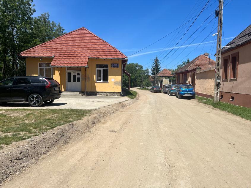 Și în satul Corbi a fost înființată o secție de votare, la căminul cultural. foto: Luiza Popovici