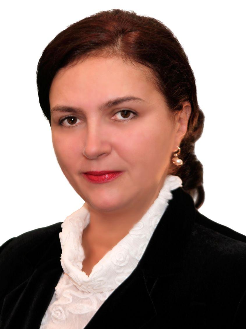 Carmen Hărău.