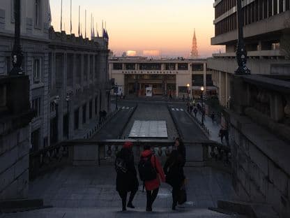 Mărturii ale românilor din Bruxelles: "Am râs în fața teroriștilor și le-am dat pisici"